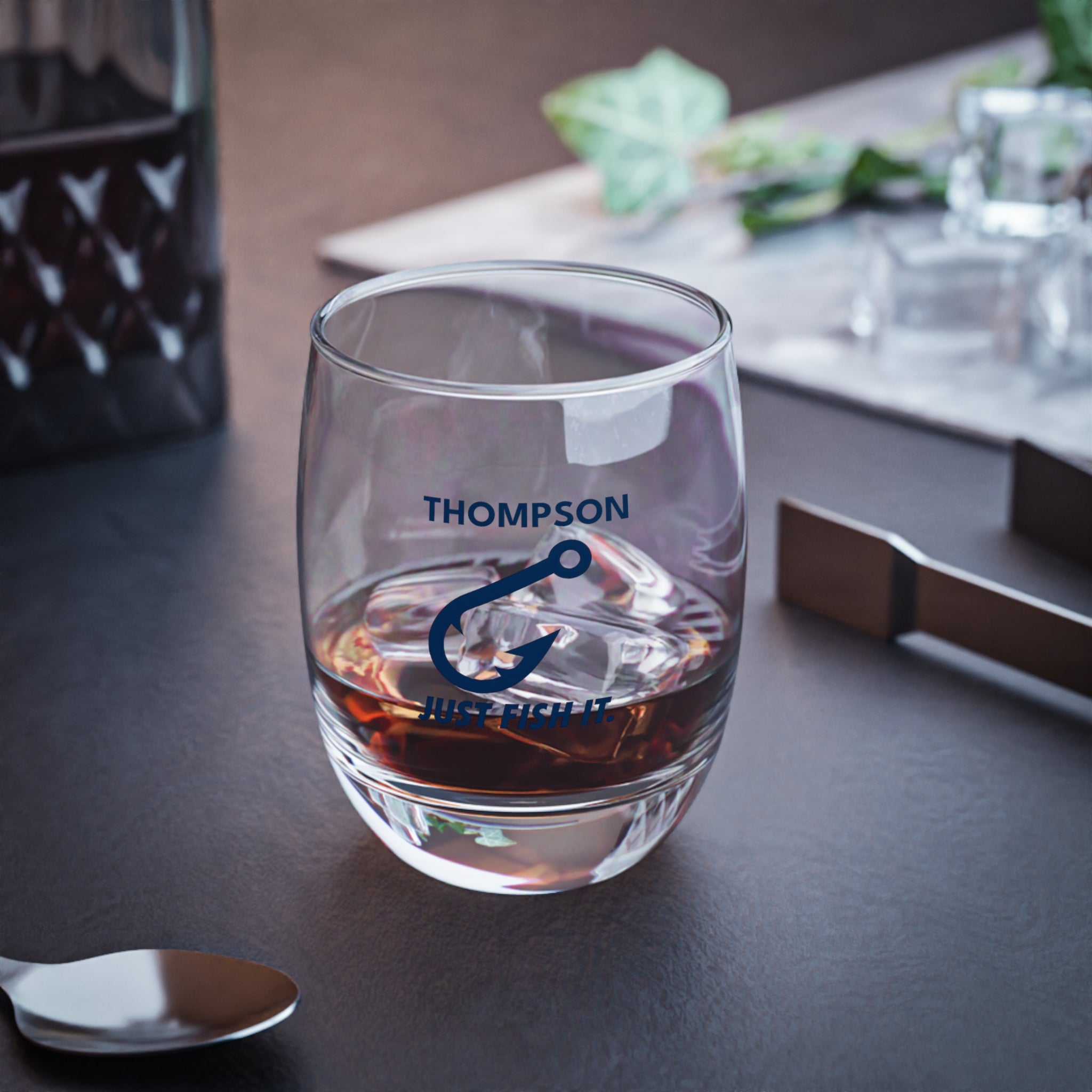 🎣 Personalized Fishing Whiskey Glass – “Just Fish It” Design – Custom Gift for Anglers, Dad, or Grandpa – 6oz