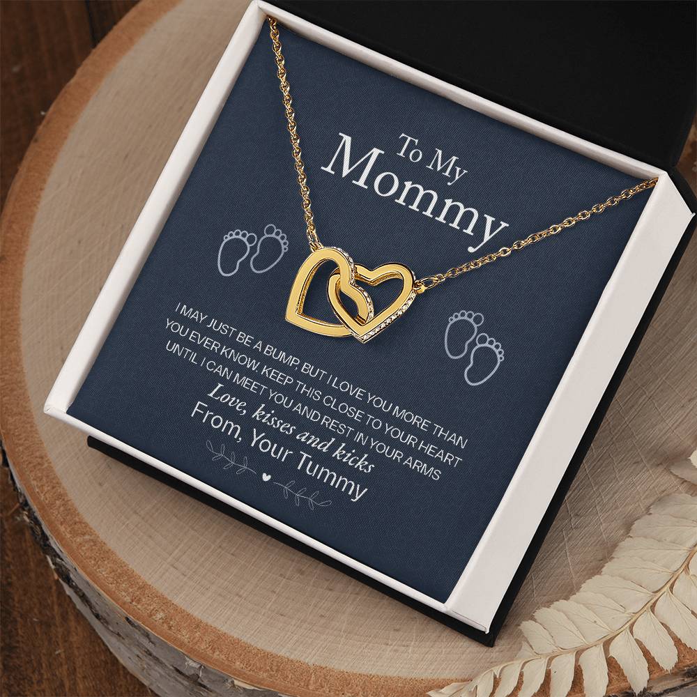 🤍 To My Mommy – Interlocking Hearts Necklace | “Love, Kisses & Kicks from Your Tummy” Baby Bump Gift