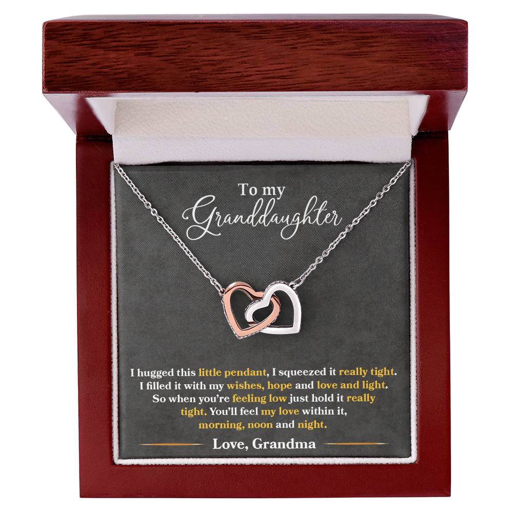 💞 To My Granddaughter – Interlocking Hearts Necklace | “You’ll Feel My Love” Message Card from Grandma