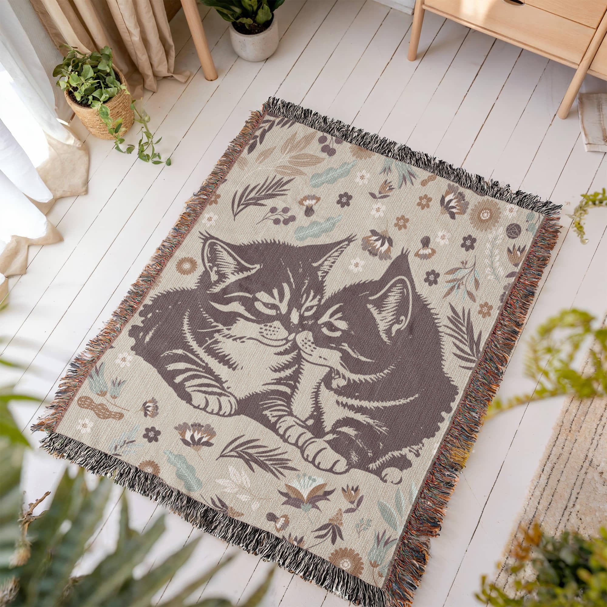 🐾 Snuggling Kitties – Woven Blanket