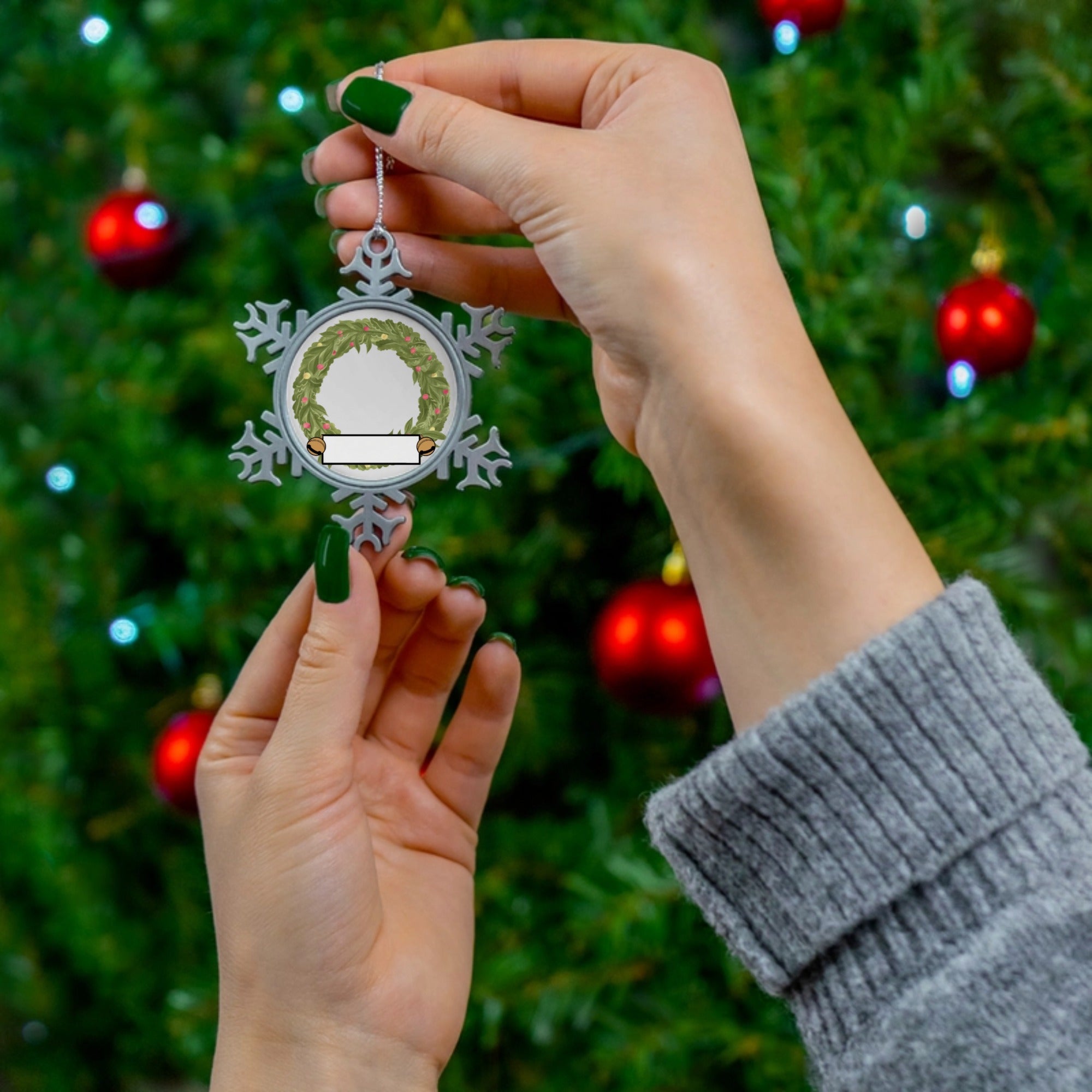 Personalized Pet Photo Snowflake Ornament – Custom Pewter Keepsake with Name, Holiday Wreath Design, Pet Memorial or Christmas Gift