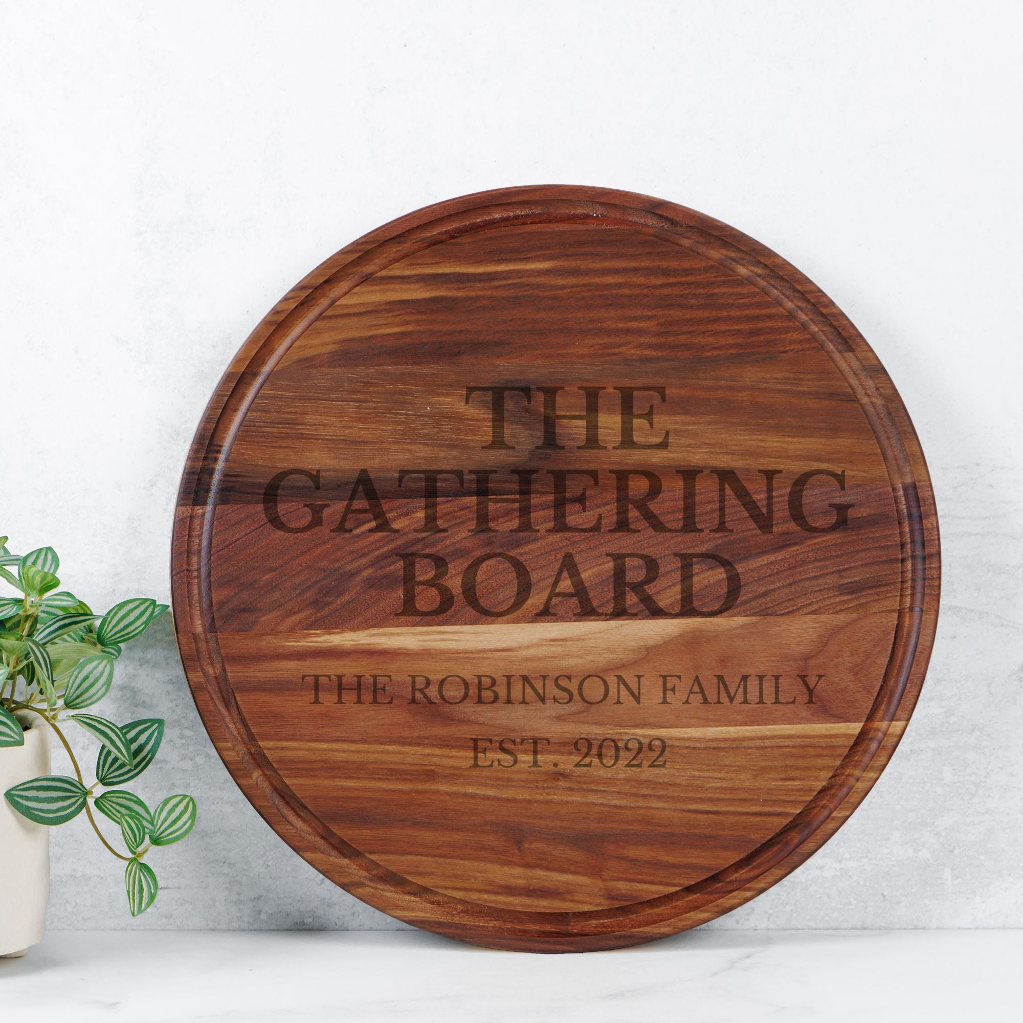 The Gathering Board – Personalized Round Charcuterie Board | Maple or Walnut Family Gift