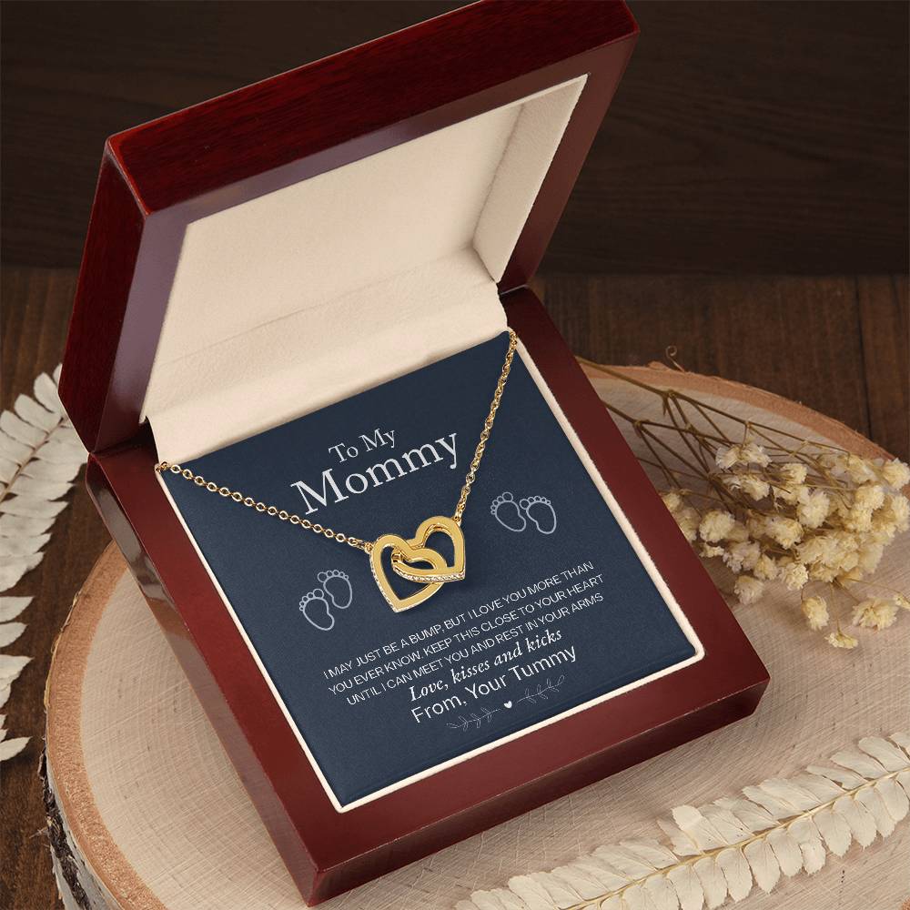 🤍 To My Mommy – Interlocking Hearts Necklace | “Love, Kisses & Kicks from Your Tummy” Baby Bump Gift